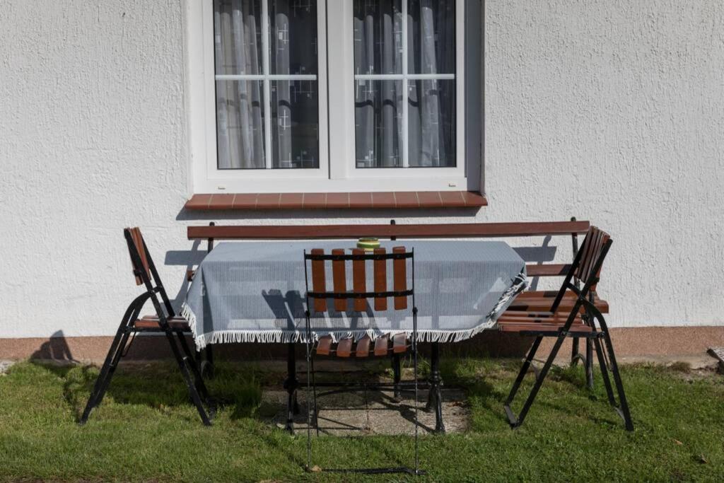 Leuchtturmblick - Ferienwohnung Fuer Die Familie In Grieben Insel Hiddensee Exterior photo